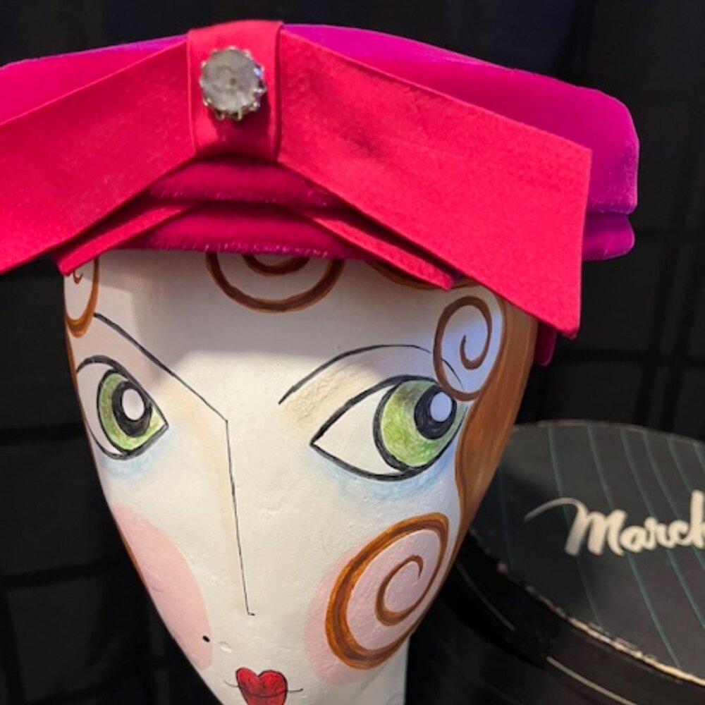 Vintage 1950s Eva Mae Modes Pill Box Hat w/Bow Accent & Rhinestone‎ Detail